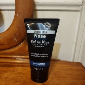 Miracle Black Peel-off Nose Treatment. Activated Black Charcoal